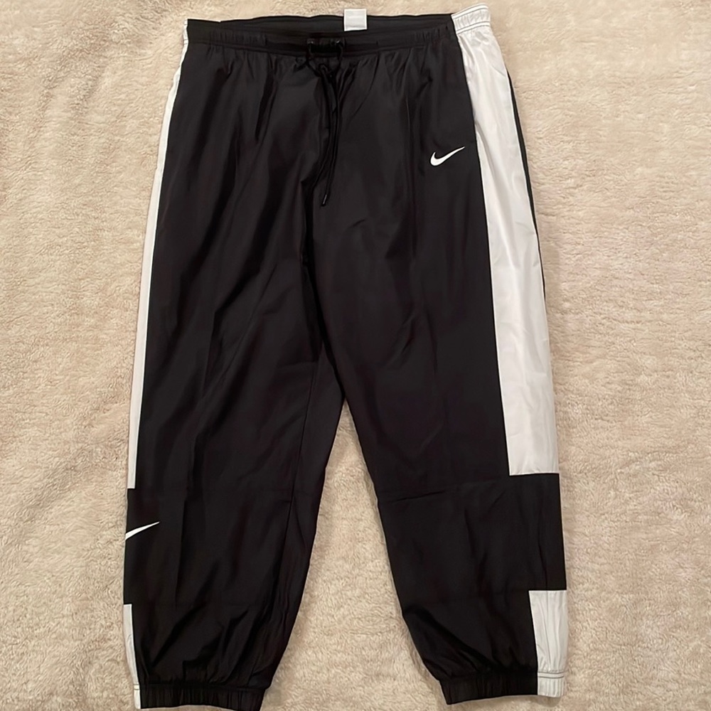 NIKE Varsity Track Pants